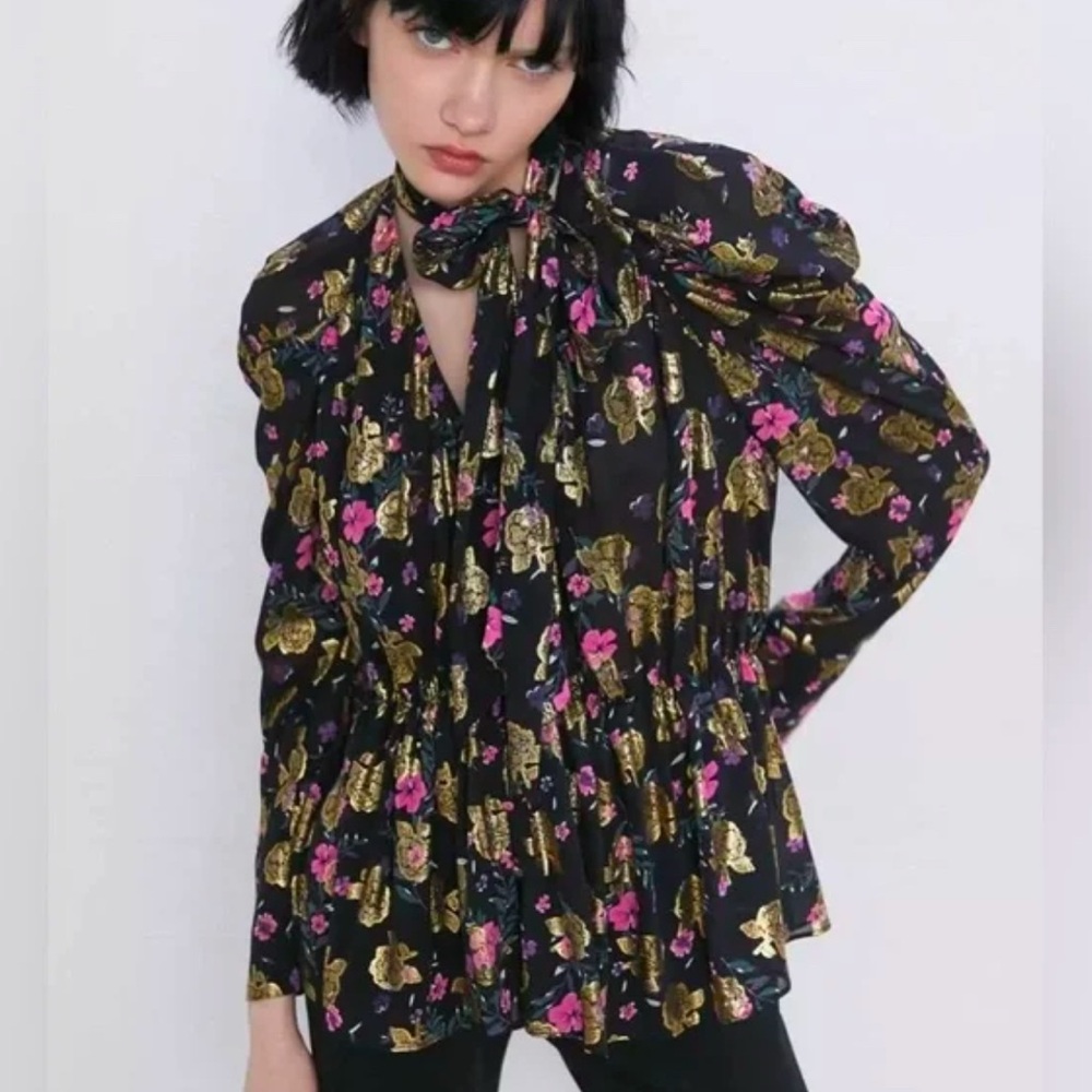 Like new!  Zara Blouse